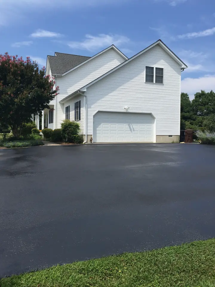 Sealcoating Sealed Drive At White Sided Home Federalsburg Md